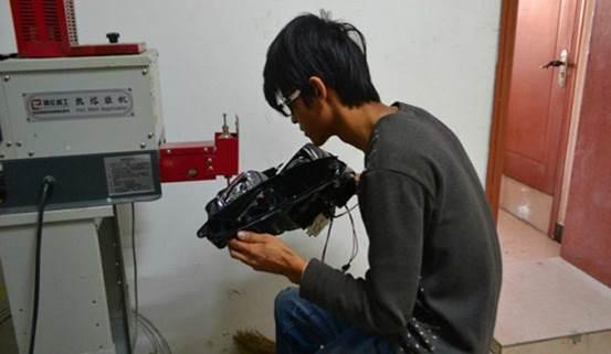 卤素大灯改氙气大灯,能过年检吗? 卤素大灯改氙气大灯,能过年检吗?