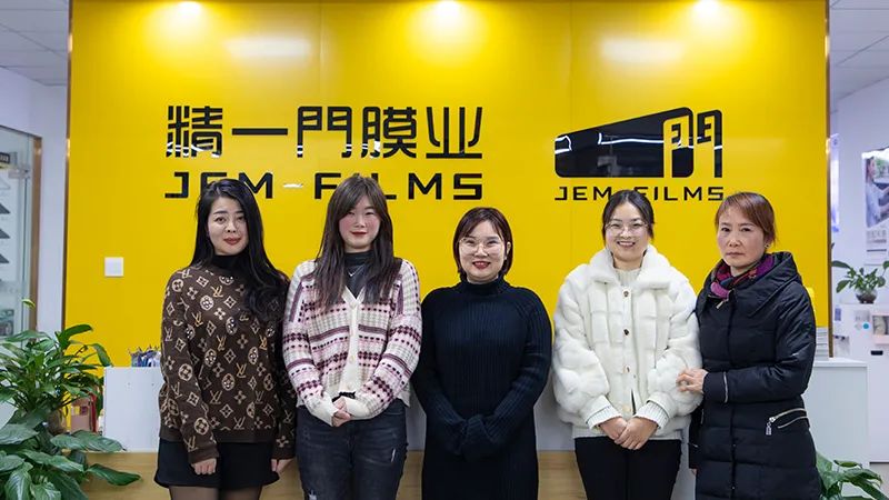 精一门武汉集团二店内销 郝美丽:我在追寻,属于自己的梦想 精一门武汉集团二店内销 郝美丽:我在追寻,属于自己的梦想
