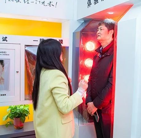 常州山由帝杉董事长谭建岗一行莅临精一门科技参观考察 常州山由帝杉董事长谭建岗一行莅临精一门科技参观考察