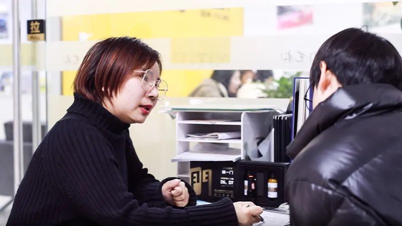 精一门武汉集团二店内销 郝美丽:我在追寻,属于自己的梦想 精一门武汉集团二店内销 郝美丽:我在追寻,属于自己的梦想