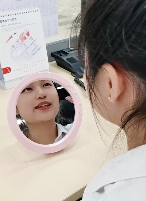 《愿望-新春篇》卫斯理客服小姐姐来拜年