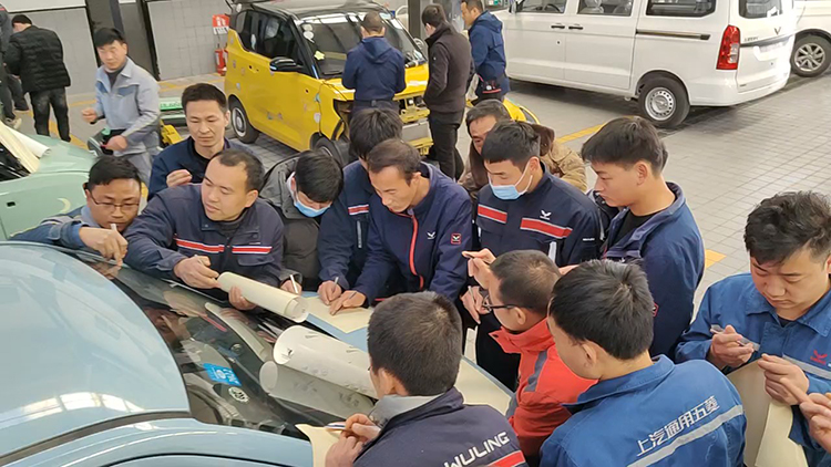 中威集团联合上汽通用五菱,赋能全国近600位五菱技师 中威集团联合上汽通用五菱,赋能全国近600位五菱技师