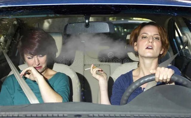 看似干净,但是车内污染远比你想象严重! 看似干净,但是车内污染远比你想象严重!
