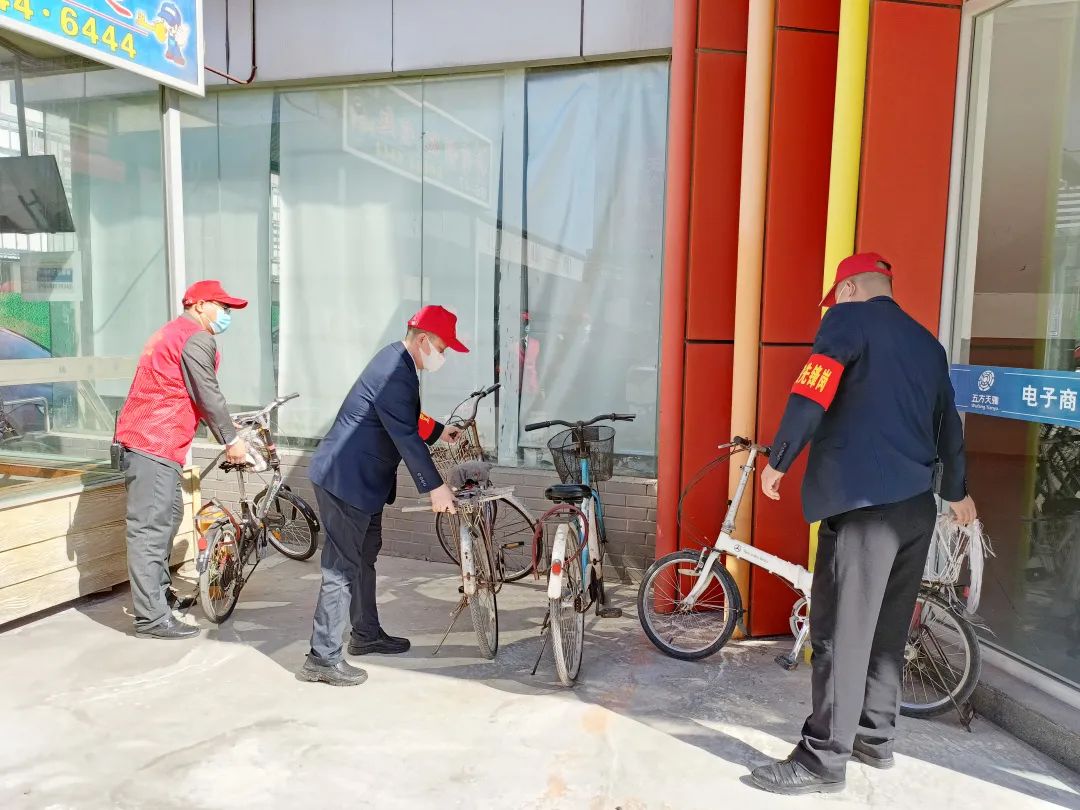 助力两会圆满完成，五方天雅开展党员先锋岗活动！