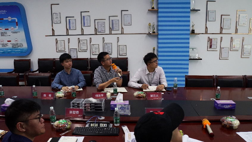 欢迎省动力电池标委会及省电子数码行业协会领导来参观! 欢迎省动力电池标委会及省电子数码行业协会领导来参观!