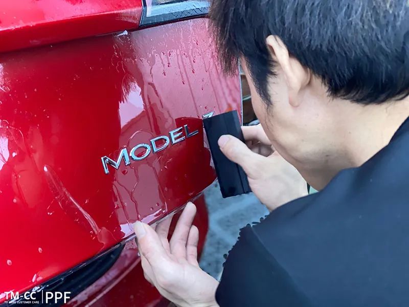 特斯拉Model 3的颜值标配TM-CC漆面保护膜 特斯拉Model 3的颜值标配TM-CC漆面保护膜