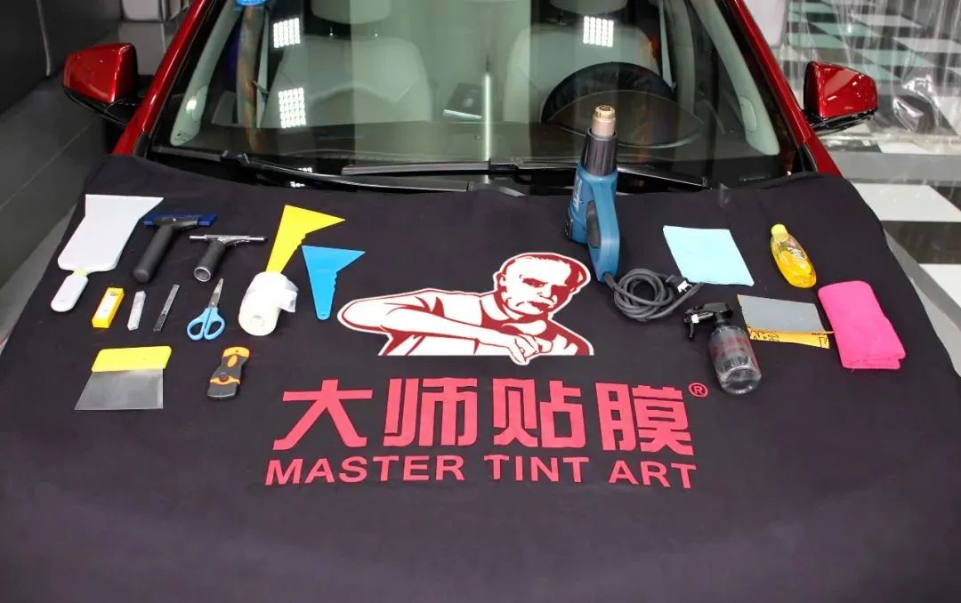 大师贴膜:技师不过关,再好的膜也没用! 大师贴膜:技师不过关,再好的膜也没用!