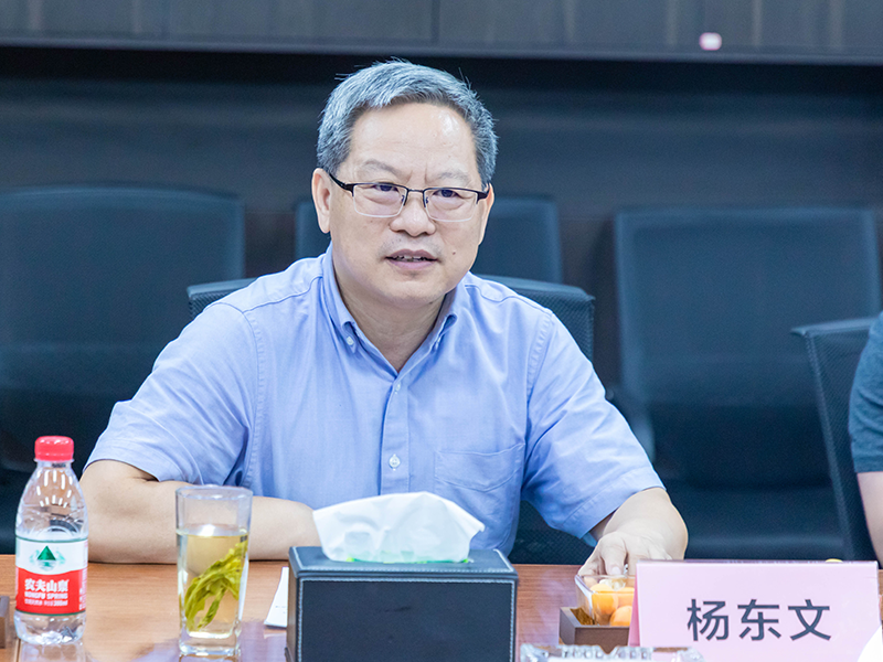 维科技术股份副董事长杨东文率队莅临精一门考察、调研 维科技术股份副董事长杨东文率队莅临精一门考察、调研