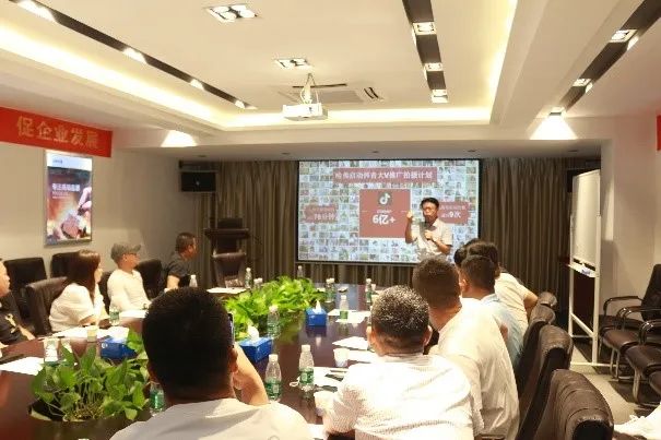 走进哈弗 并肩同行暨2022年哈弗润滑油经销商游学之旅圆满成功 走进哈弗 并肩同行暨2022年哈弗润滑油经销商游学之旅圆满成功
