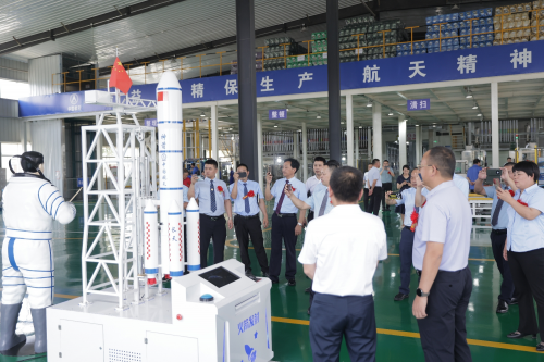 中国航天润滑油全国总代授牌仪式圆满举办 中国航天润滑油全国总代授牌仪式圆满举办