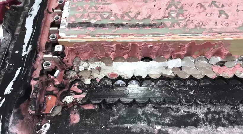 车圈爱上拆电池,特斯拉的4680有那么神? 车圈爱上拆电池,特斯拉的4680有那么神?