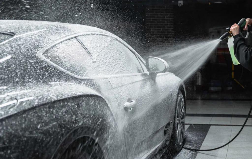 新车落地,如何养护漆面持久如新 新车落地,如何养护漆面持久如新