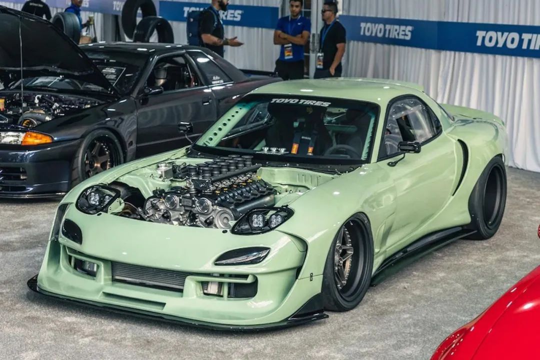 令人兴奋的SEMA SHOW开展了!! 令人兴奋的SEMA SHOW开展了!!