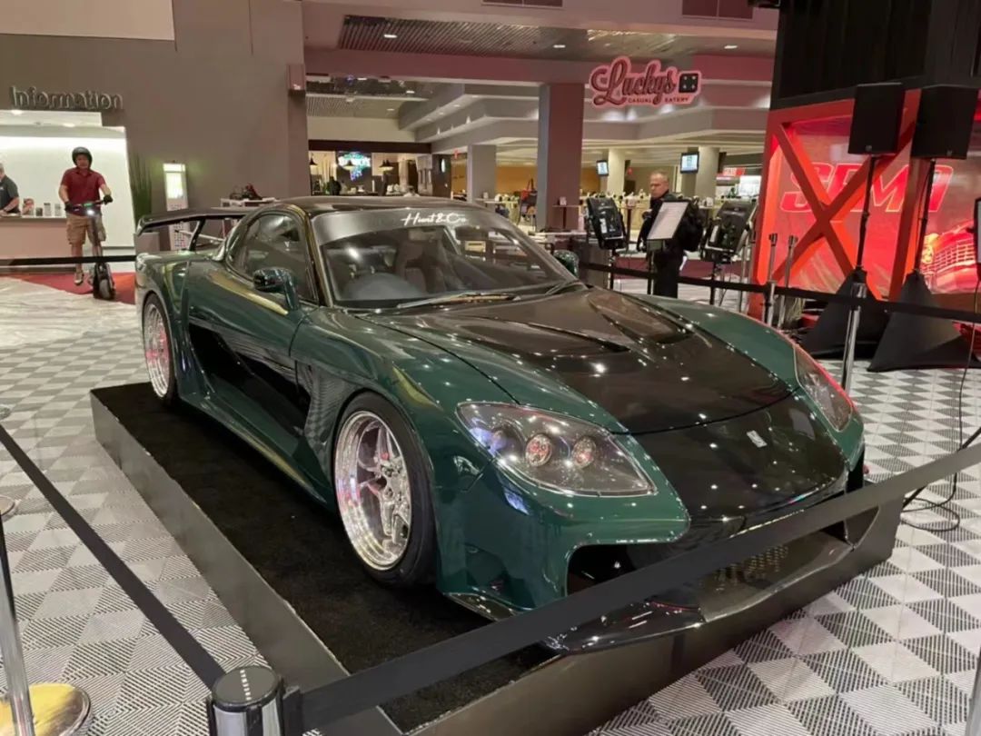 令人兴奋的SEMA SHOW开展了!! 令人兴奋的SEMA SHOW开展了!!