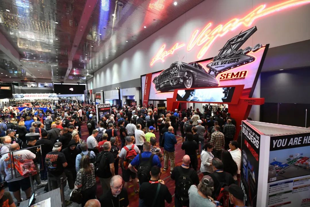 令人兴奋的SEMA SHOW开展了!! 令人兴奋的SEMA SHOW开展了!!