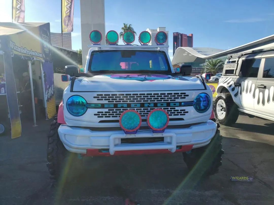 令人兴奋的SEMA SHOW开展了!! 令人兴奋的SEMA SHOW开展了!!