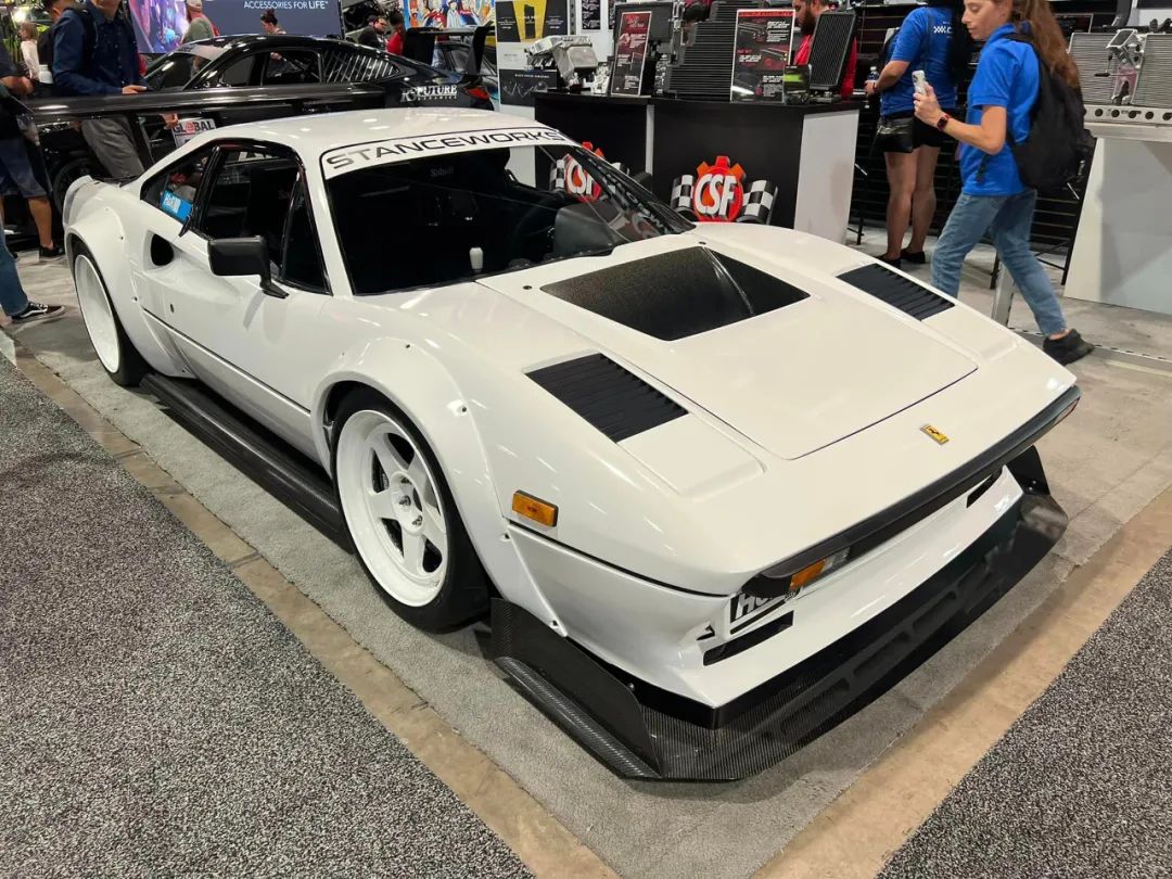 令人兴奋的SEMA SHOW开展了!! 令人兴奋的SEMA SHOW开展了!!