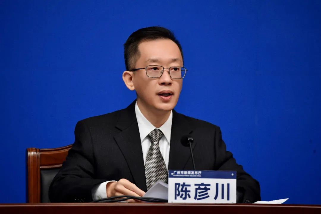 广州国际车展成为政府“抢机遇、拼经济、抓发展”的新动能 广州国际车展成为政府“抢机遇、拼经济、抓发展”的新动能