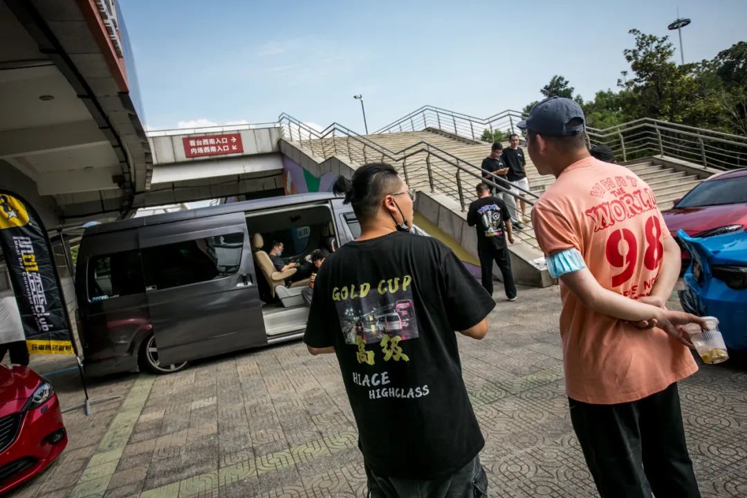 是什么车让保安大哥看了都想改? 是什么车让保安大哥看了都想改?