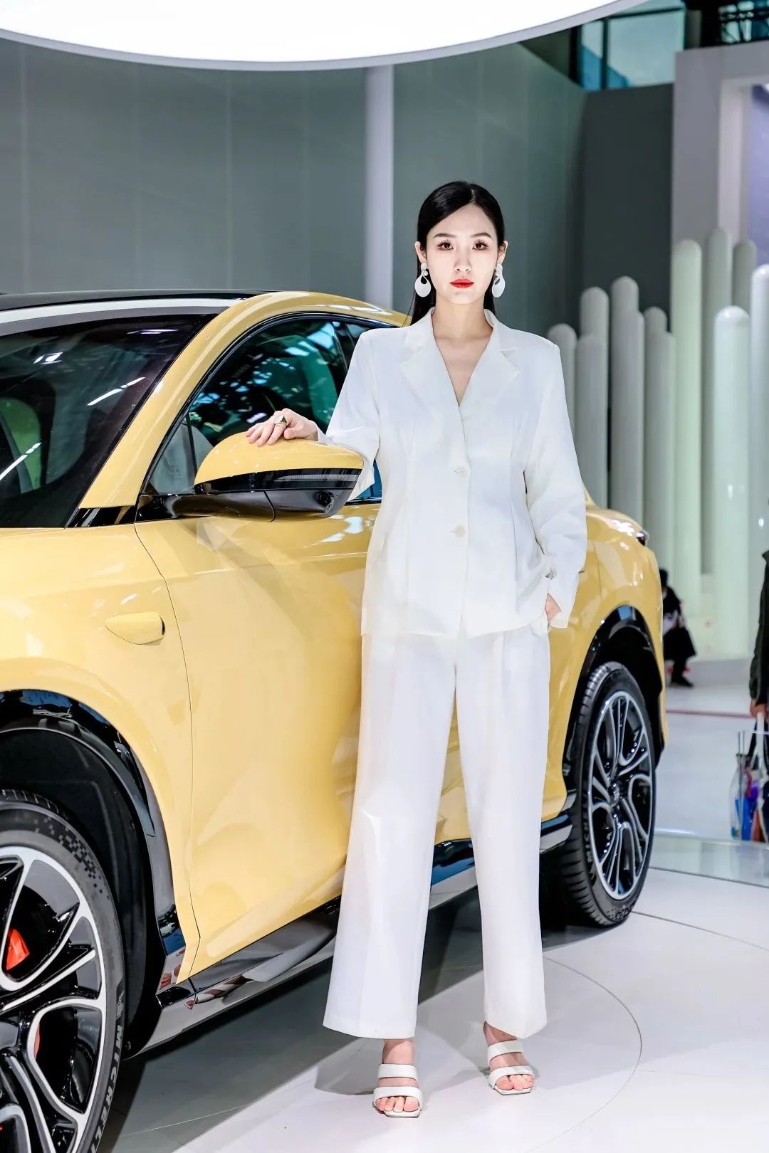 广州国际汽车展:【多图纯享】香车与美女共舞,模特和礼仪齐聚 广州国际汽车展:【多图纯享】香车与美女共舞,模特和礼仪齐聚