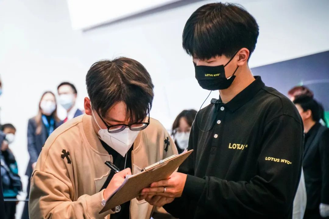 【图片回顾】第二十届广州国际汽车展览会精彩瞬间 【图片回顾】第二十届广州国际汽车展览会精彩瞬间