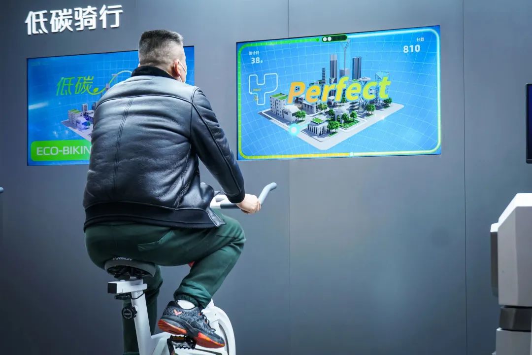 【图片回顾】第二十届广州国际汽车展览会精彩瞬间 【图片回顾】第二十届广州国际汽车展览会精彩瞬间