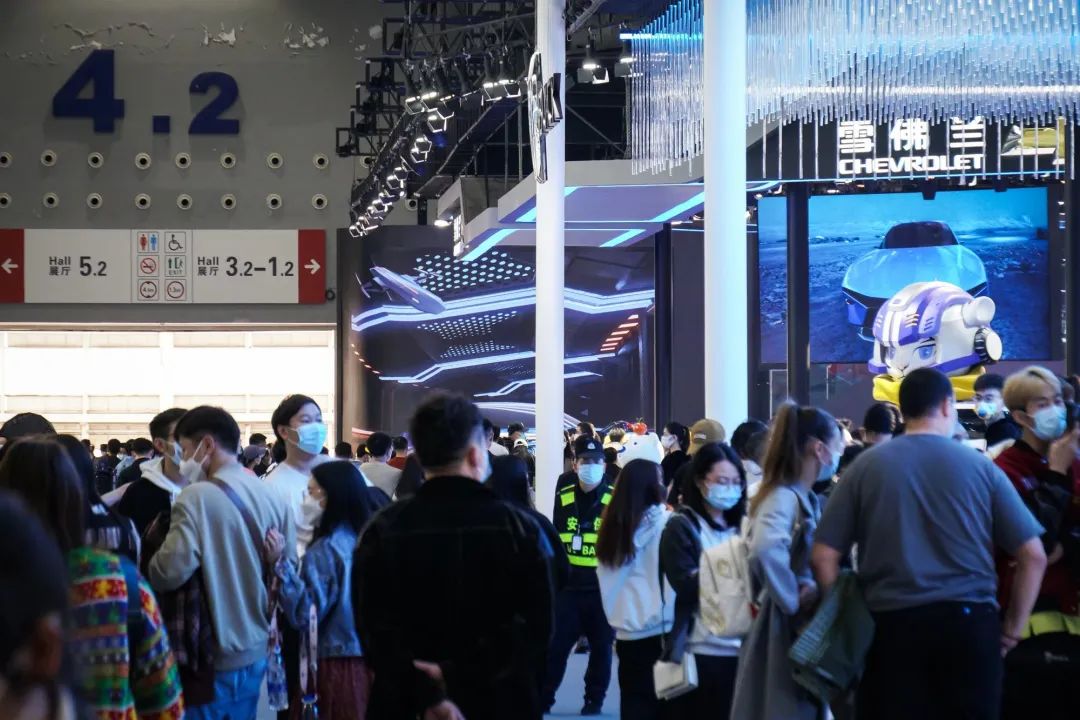 【图片回顾】第二十届广州国际汽车展览会精彩瞬间 【图片回顾】第二十届广州国际汽车展览会精彩瞬间