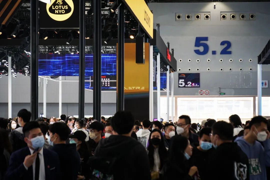 【图片回顾】第二十届广州国际汽车展览会精彩瞬间 【图片回顾】第二十届广州国际汽车展览会精彩瞬间