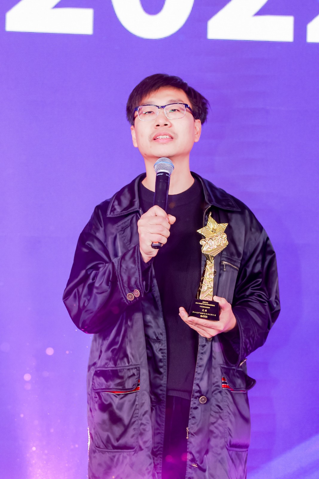 中威车饰杯’慧聪汽车2022年度汽车后市场品牌盛会精彩颁奖 中威车饰杯’慧聪汽车2022年度汽车后市场品牌盛会精彩颁奖