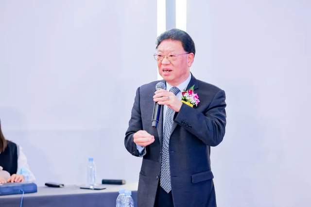 聚力前行!中威车饰杯慧聪汽车2022年度汽车后市场品牌盛会荣耀盛典隆重召开 聚力前行!中威车饰杯慧聪汽车2022年度汽车后市场品牌盛会荣耀盛典隆重召开