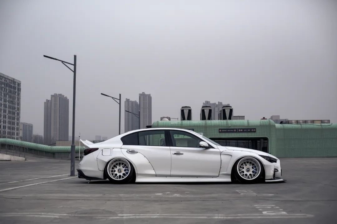 横着走的Skyline,谁见了都害怕? 横着走的Skyline,谁见了都害怕?