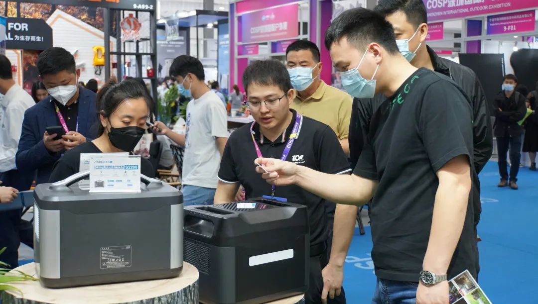 展会上吃火锅,你见过吗? 展会上吃火锅,你见过吗?