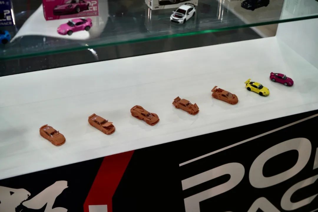 EVA元素拉满！涂装赛车与明日香惊现北京模型展