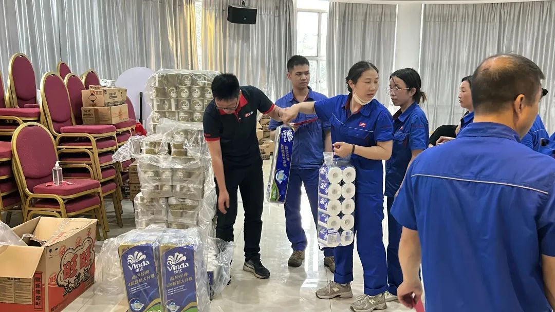 【公司福利】好顺科技为寿星员工送上祝福与礼物 【公司福利】好顺科技为寿星员工送上祝福与礼物