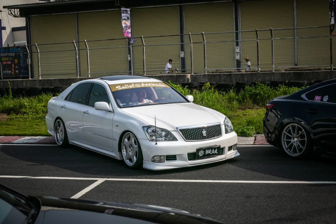 500台车塞满赛道是一种怎样的体验? 500台车塞满赛道是一种怎样的体验?