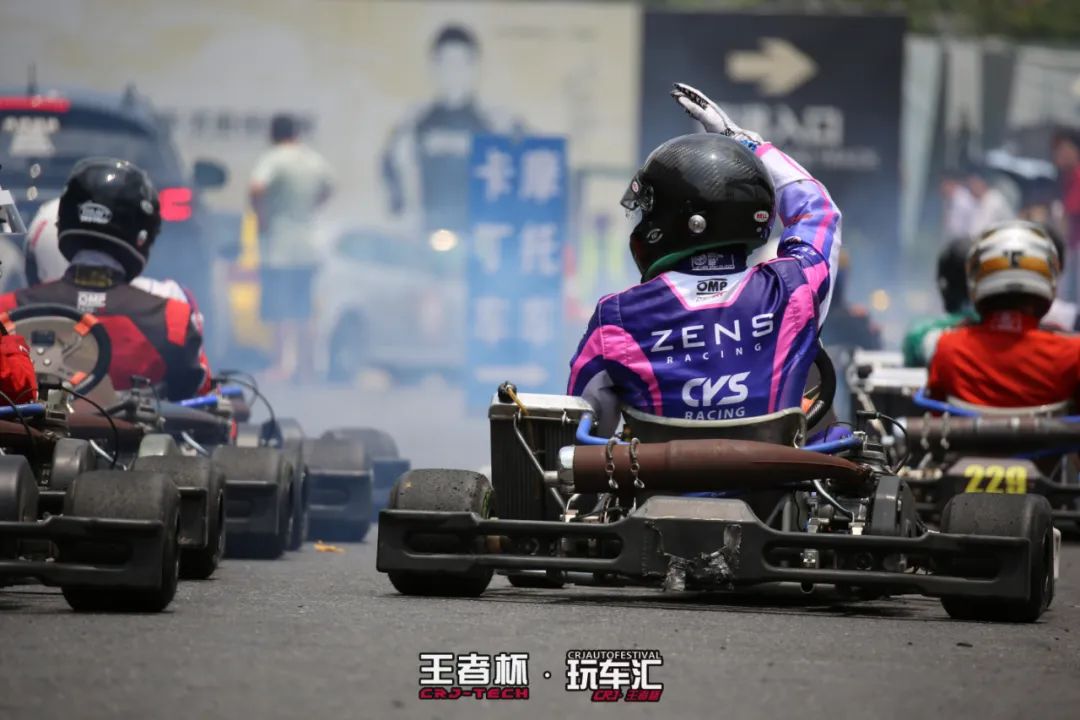 500台车塞满赛道是一种怎样的体验? 500台车塞满赛道是一种怎样的体验?