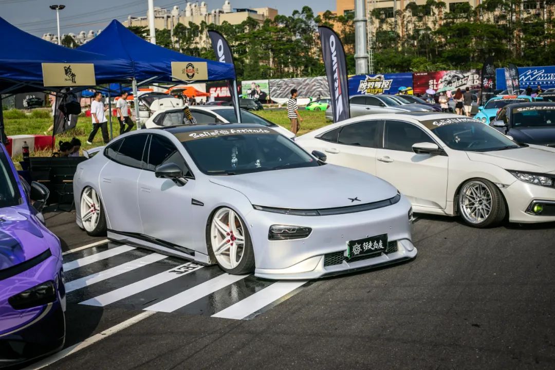 500台车塞满赛道是一种怎样的体验? 500台车塞满赛道是一种怎样的体验?