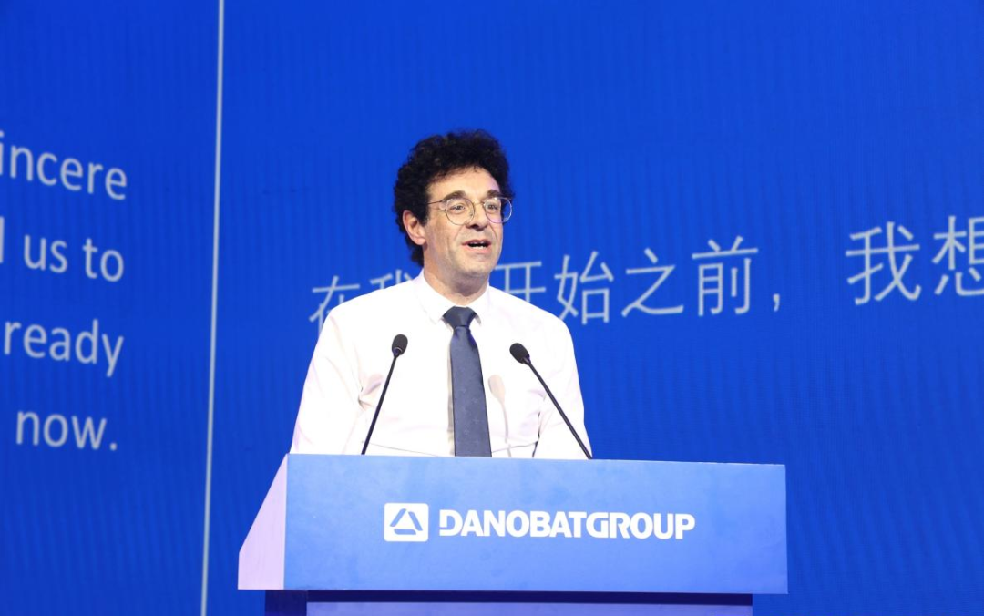 “在中国,为中国” 达诺巴特集团与福斯润滑油签署战略合作 “在中国,为中国” 达诺巴特集团与福斯润滑油签署战略合作