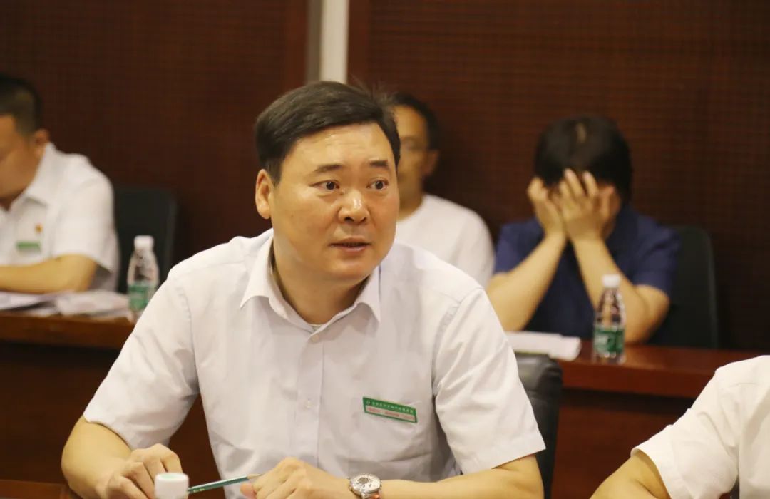 五方天雅开展市场“党建+接诉即办”培训会、“深化党建引领,跑出为民解忧‘加速度’” 五方天雅开展市场“党建+接诉即办”培训会、“深化党建引领,跑出为民解忧‘加速度’”