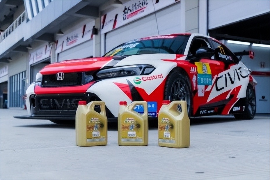 嘉实多联手东风Honda热力亮相CTCC上海站 明星车手吴彦祖强势来袭 嘉实多联手东风Honda热力亮相CTCC上海站 明星车手吴彦祖强势来袭