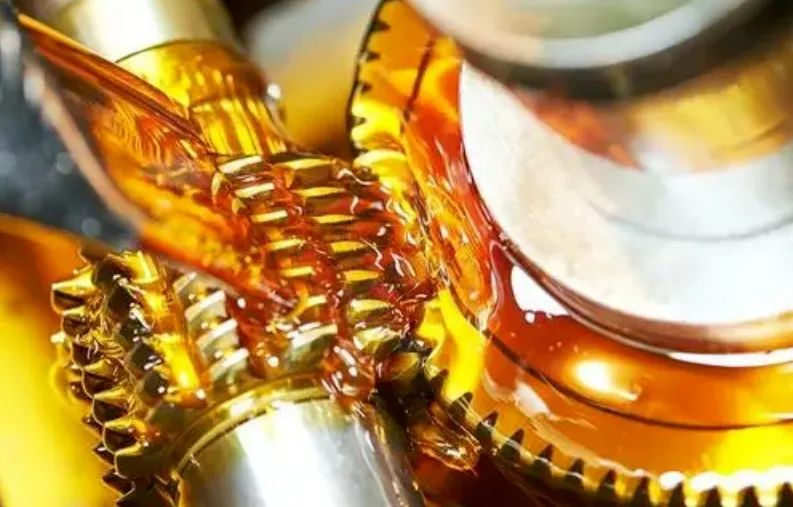 汽车润滑油使用误区 汽车润滑油使用误区