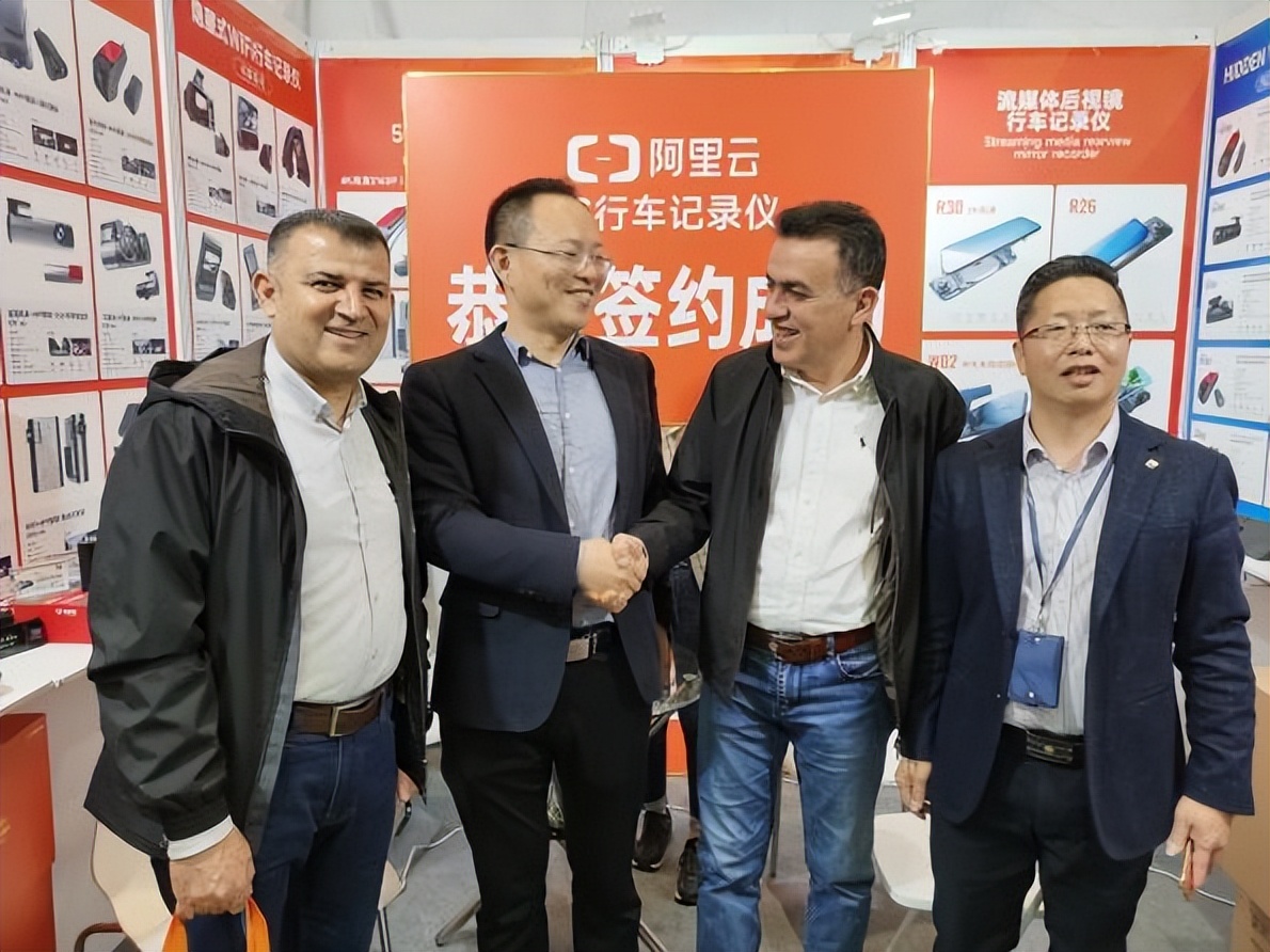 深圳市锐斯特科技有限公司:打造一流的汽车电子产品供应商 深圳市锐斯特科技有限公司:打造一流的汽车电子产品供应商