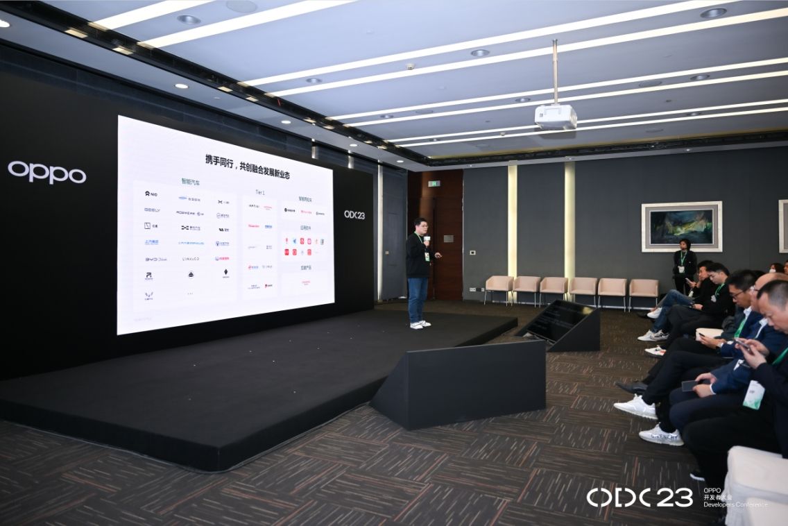 “融合桌面”首发上线,OPPO智行车机互融解决方案再迎技术突破 “融合桌面”首发上线,OPPO智行车机互融解决方案再迎技术突破