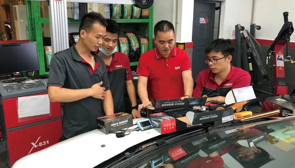 铁将军参加“天雅集团’慧聪汽车2023年度汽车后市场品牌盛会” 铁将军参加“天雅集团’慧聪汽车2023年度汽车后市场品牌盛会”