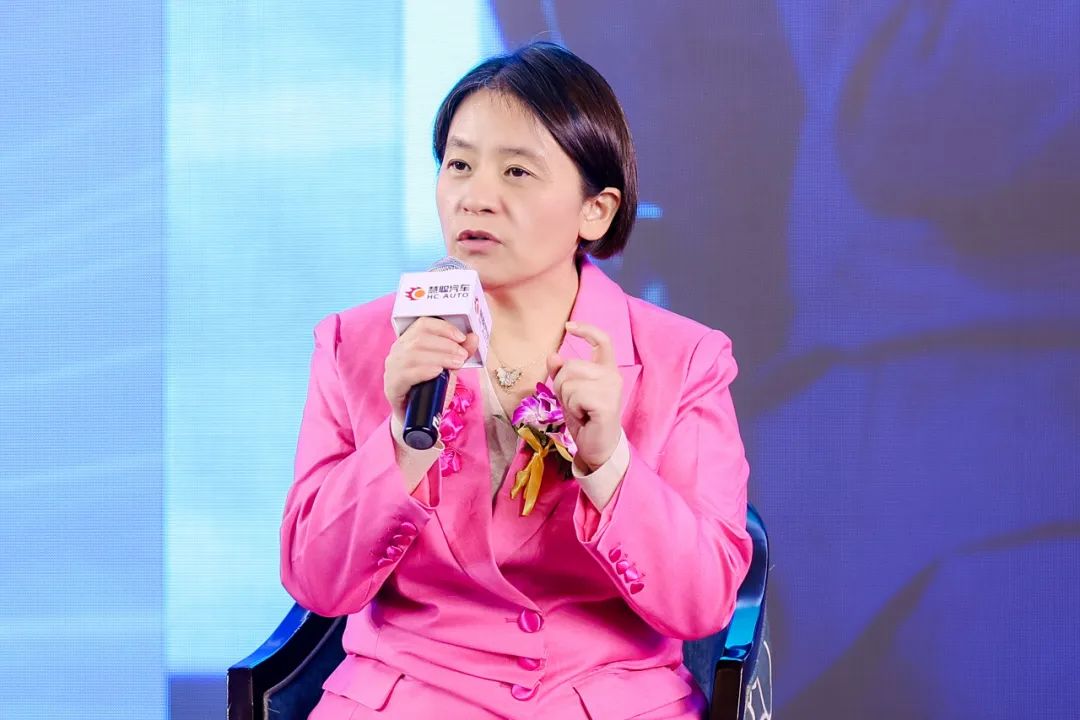 激变·破局·前行《中威车饰 UPPF’2023 年度车衣车膜产业发展论坛》 激变·破局·前行《中威车饰 UPPF’2023 年度车衣车膜产业发展论坛》