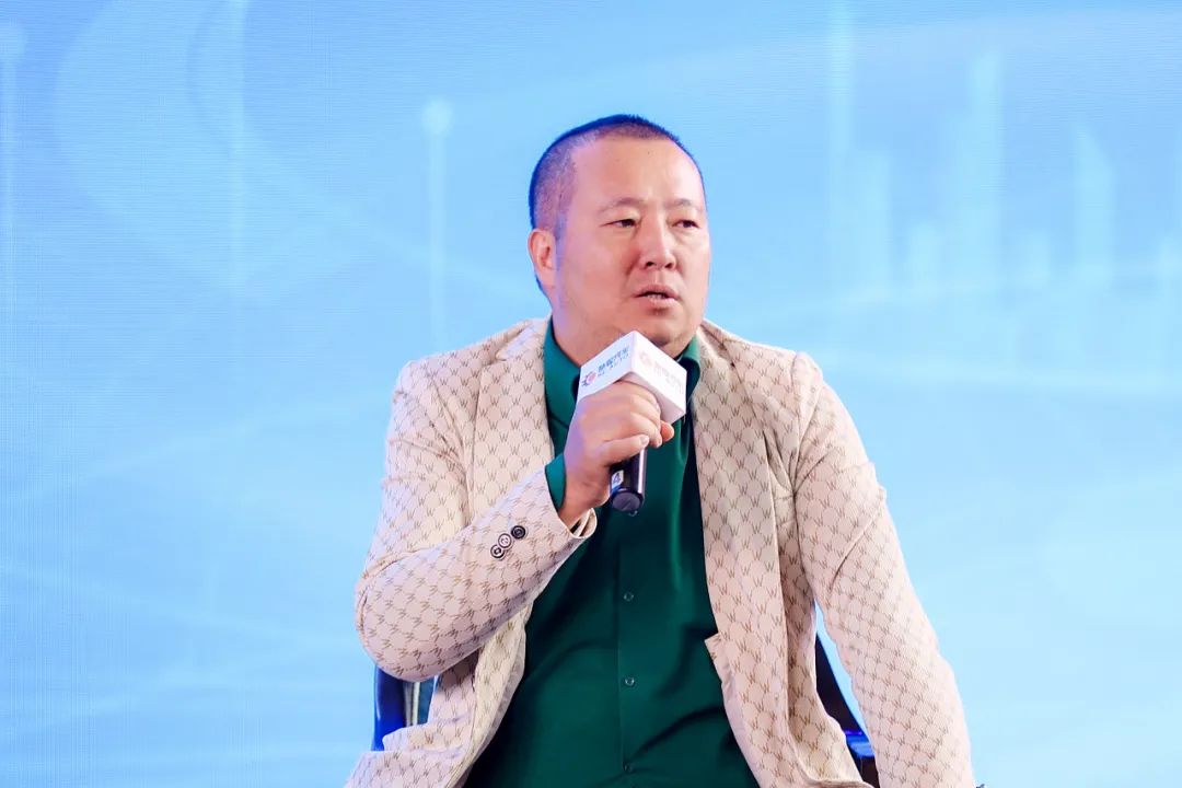 激变·破局·前行《中威车饰 UPPF’2023 年度车衣车膜产业发展论坛》 激变·破局·前行《中威车饰 UPPF’2023 年度车衣车膜产业发展论坛》