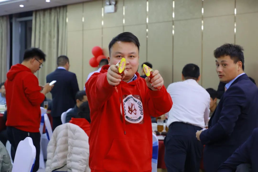 老曲发钱了，好顺科技营销大会究竟发生了什么？