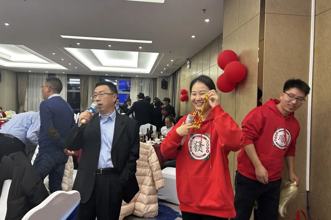 老曲发钱了，好顺科技营销大会究竟发生了什么？
