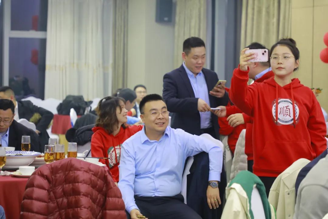老曲发钱了，好顺科技营销大会究竟发生了什么？