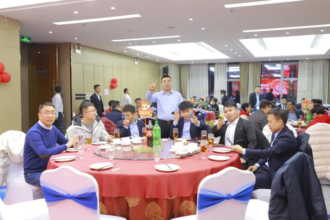 老曲发钱了，好顺科技营销大会究竟发生了什么？